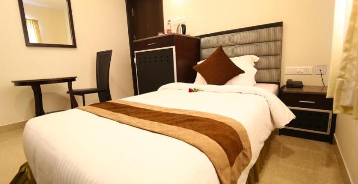 Hotel Southern Residency Kelambakkam Экстерьер фото