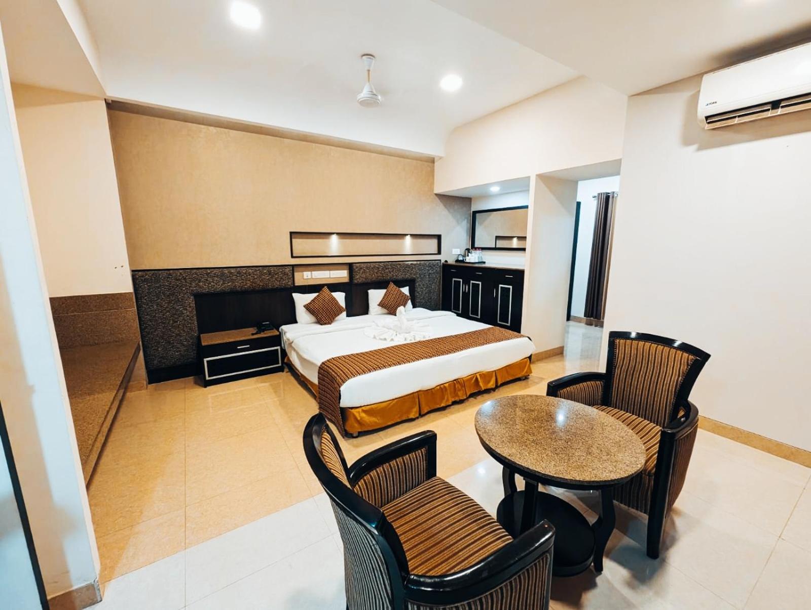 Hotel Southern Residency Kelambakkam Экстерьер фото