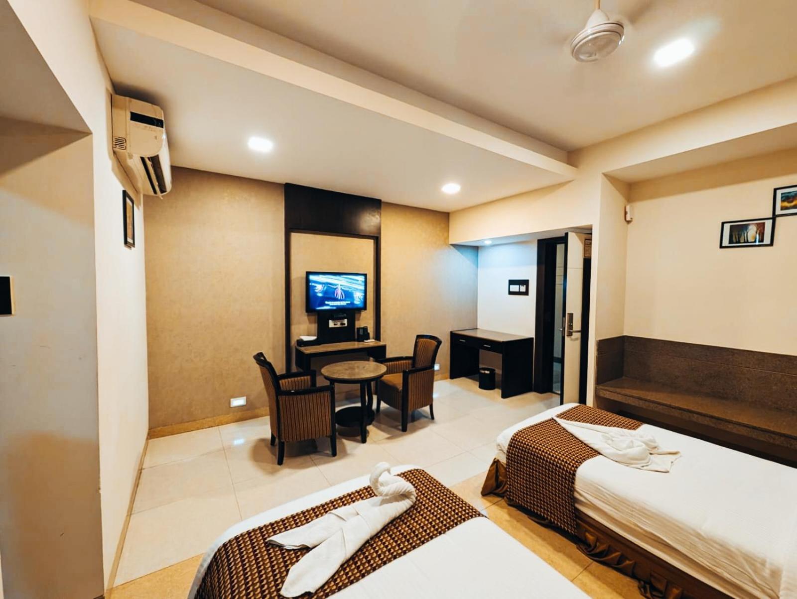 Hotel Southern Residency Kelambakkam Экстерьер фото