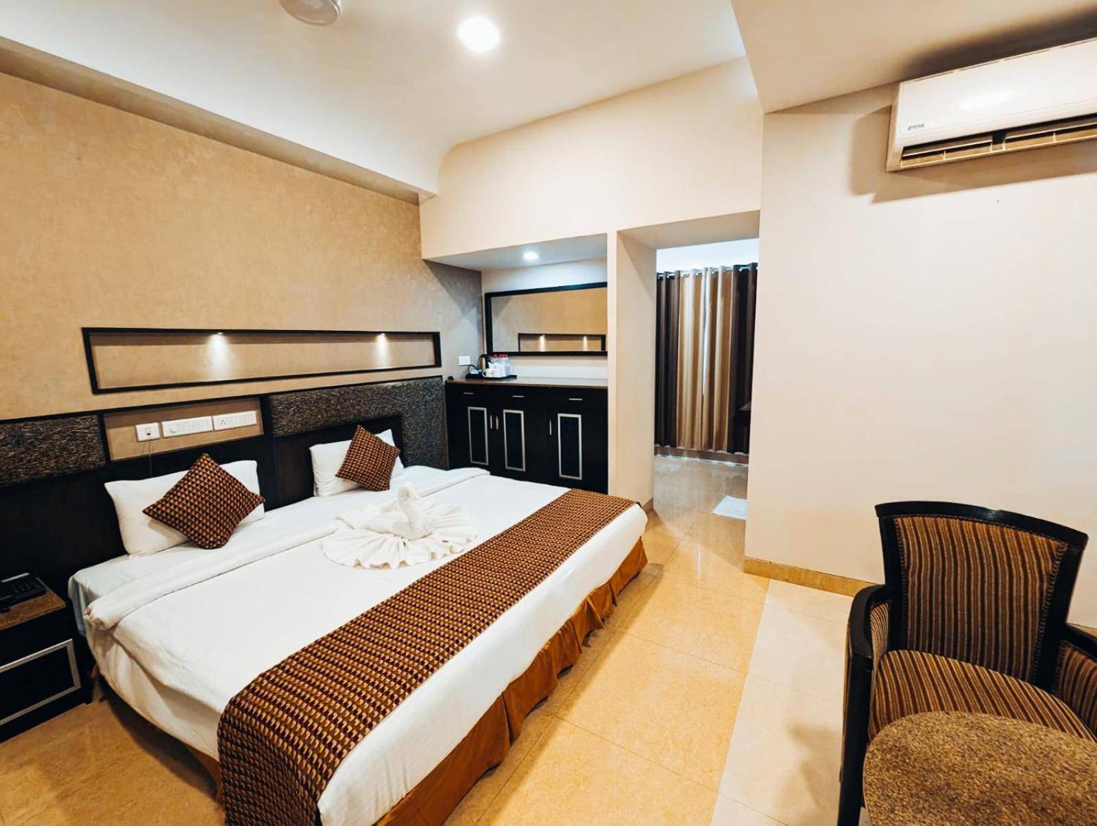 Hotel Southern Residency Kelambakkam Экстерьер фото