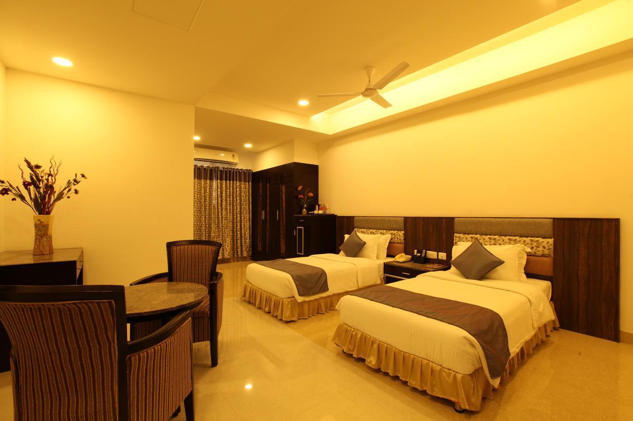 Hotel Southern Residency Kelambakkam Экстерьер фото