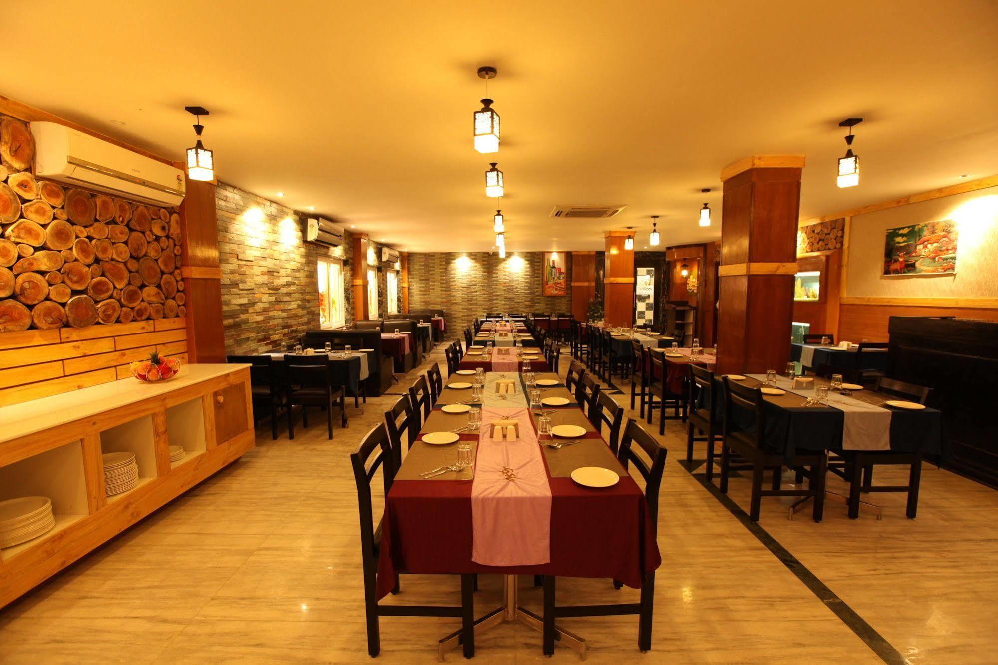 Hotel Southern Residency Kelambakkam Экстерьер фото
